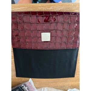 MICHE Burgundy Croc Embossed Patent‎ Leather Envelope Clutch Purse Bag shell